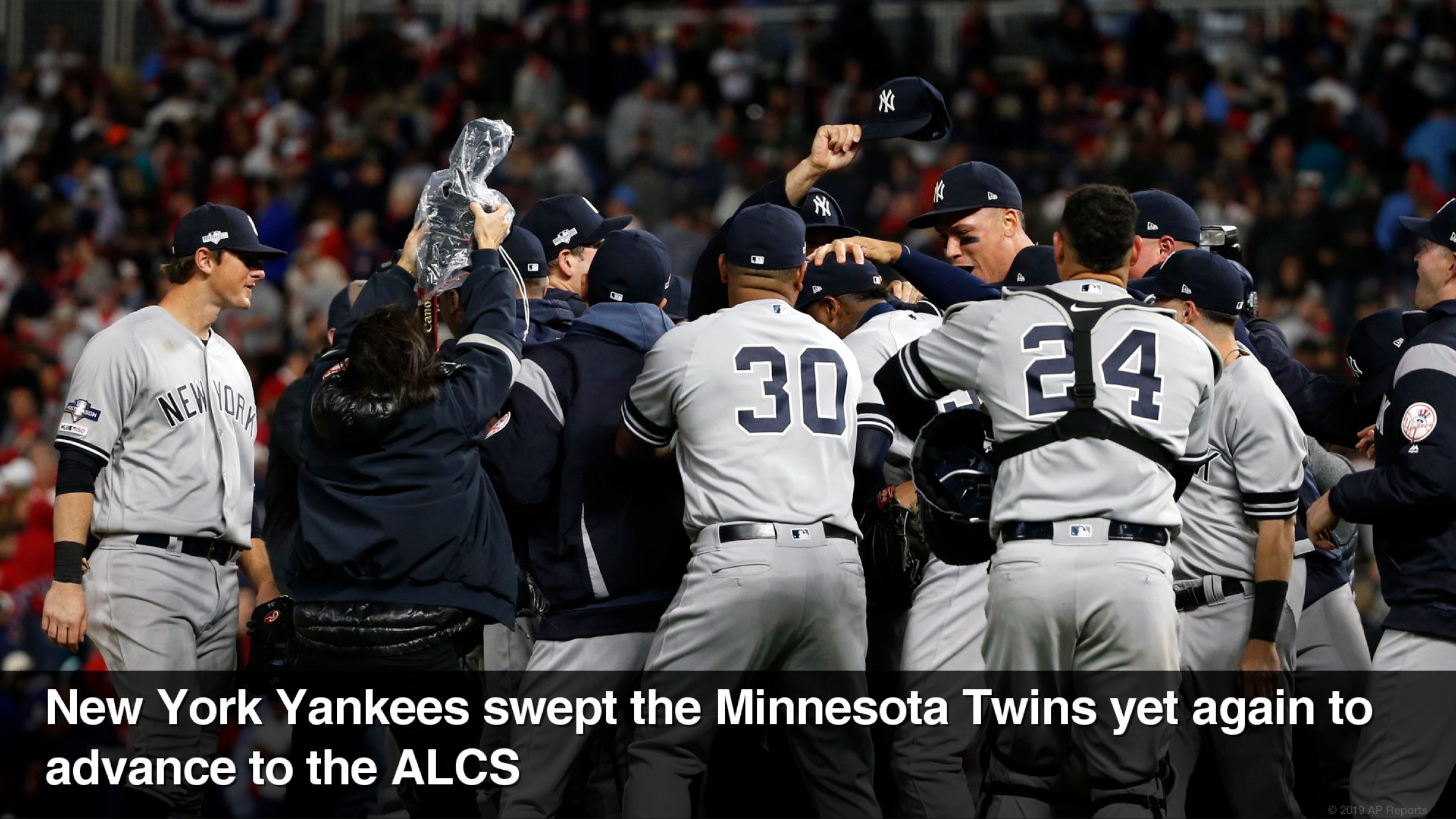 Large photo and sports news headline highlighting News in Pictures App